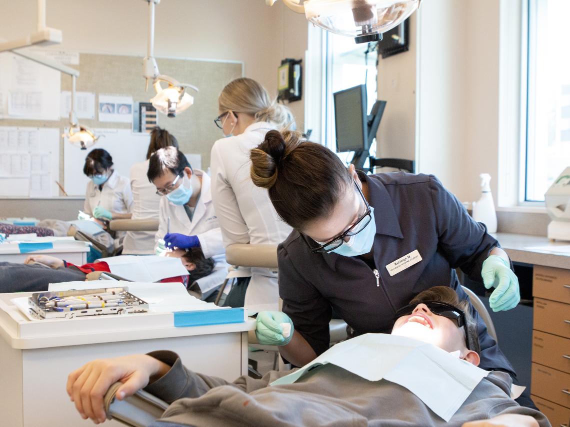 VIU Dental Hygiene Students Brighten Children's Days